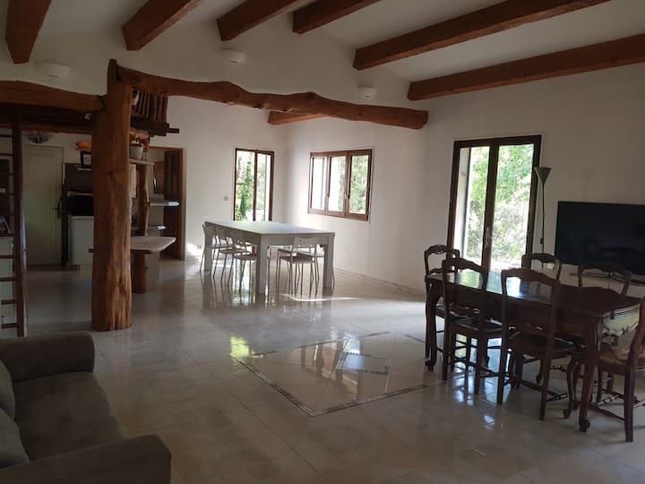 Villa, Piscine, Et Terrain, Au Calme, En Provence - Nans-les-Pins