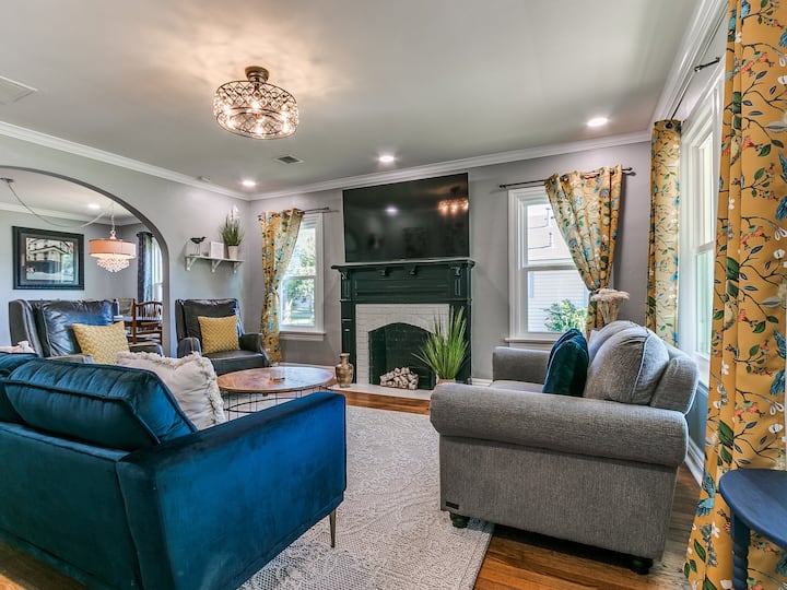 Downtown Edmond/uco Boutique Bungalow - Edmond, OK