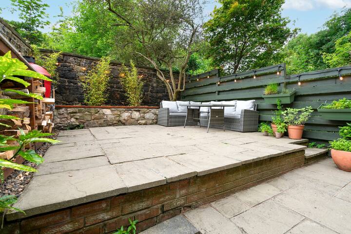 Luxury City Centre Apartment gallery image 2