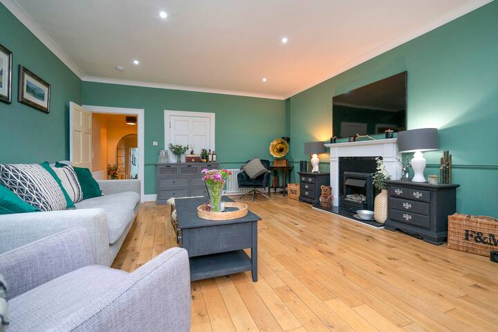 Luxury City Centre Apartment