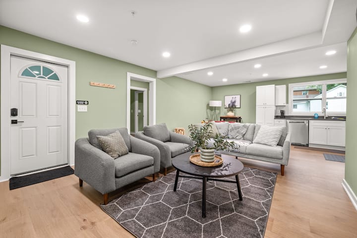 4 Br/3 Ba, Pets Ok, Near Ngmc, Longer Stays Ok - Gainesville, GA
