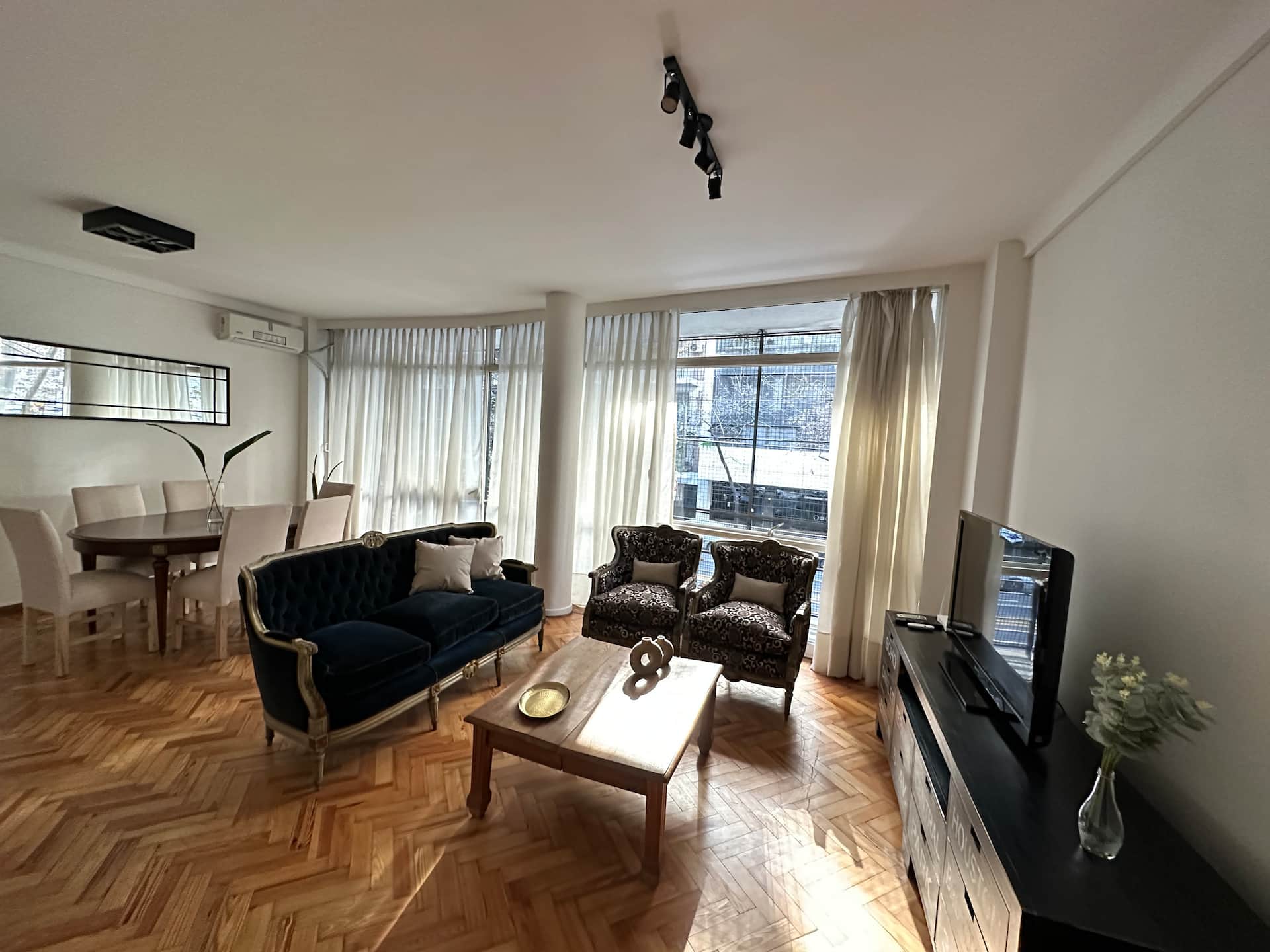 Three-bedroom apartment in Recoleta