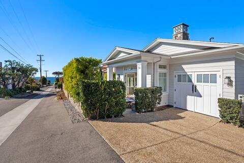 Ocean view, Del Mar beach cottage