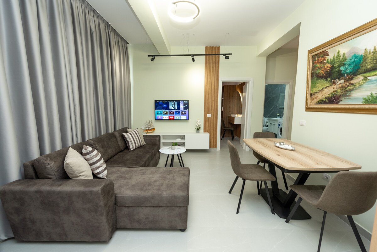 Listing 1181984141436487105