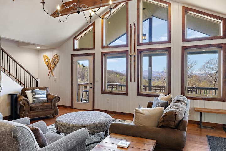 Chalet With Beautiful Mt Views: Perfect Location! - Boone, NC