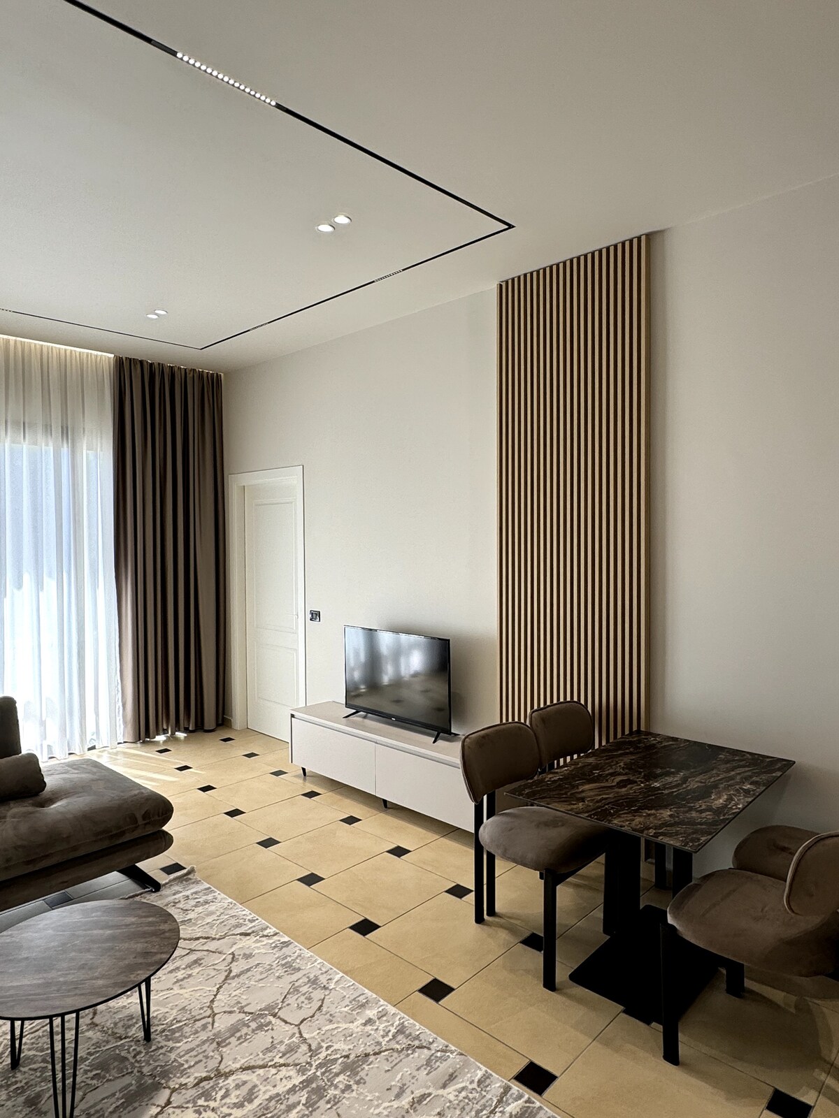 Listing 1182027372980629940