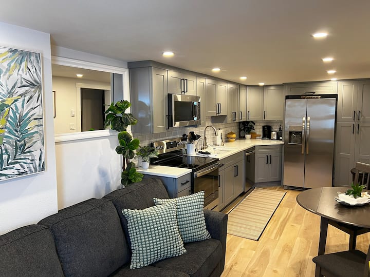 Little Oasis 24 hour self checkin Brand New Houses for Rent in