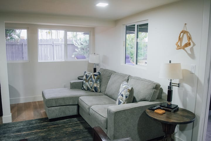 Socal Living, Big Yard, Spacious,parking & Central - Chula Vista, CA