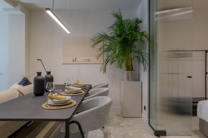 Penthouse with View & Jacuzzi gallery image 5