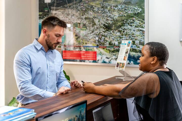 3 Bedroom Tidal pool Apartment gallery image 3