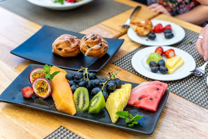 3 Bedroom Tidal pool Apartment gallery image 5