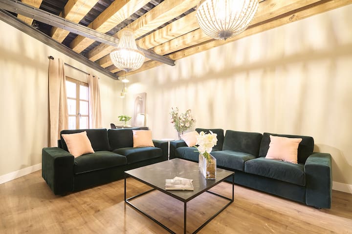 KEYHOM Rentals Apartahoteles managed Airbnb listing 1
