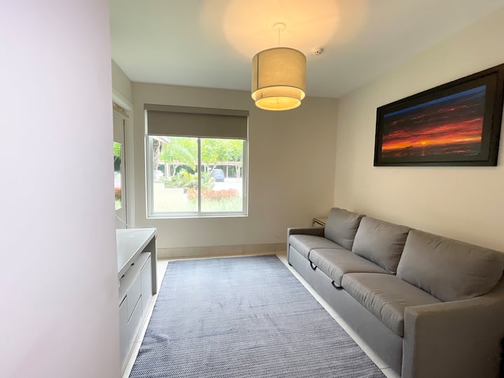 Divan krevat i plotë.