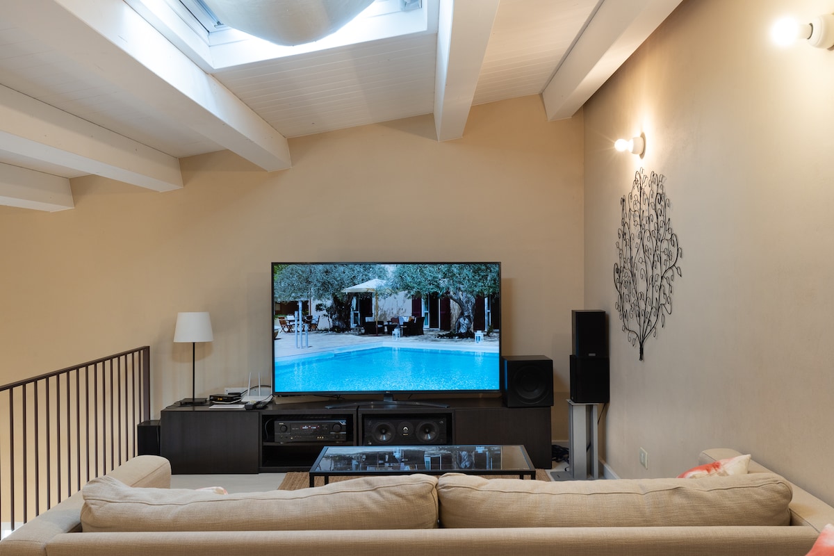 Popular Airbnb listing: Gioi - Villa with pool in Noto in Noto