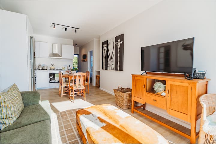 Self Catering, Central George & Lovely Views - George