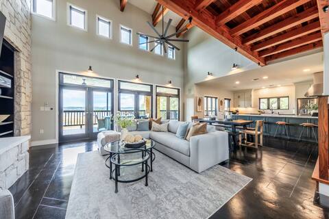 Lake Travis Luxury Lakefront