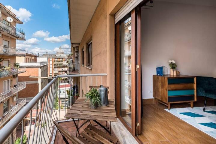 Fall in love with Roma Vaticano gallery image 5