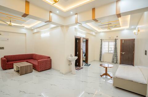 Luxury Spacious 2 BHK Stay near Baba Mandir