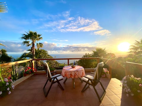 Terrace with dream view, tropical garden & sauna