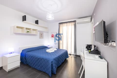 Exclusive Room with Sea View and Queen Bed