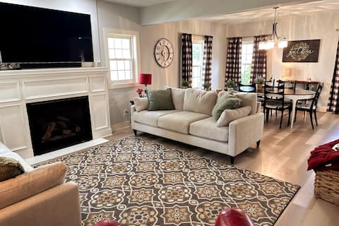 Spacious 4 Bedroom in Harter Heights