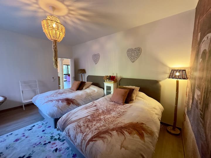 საძინებელი 2