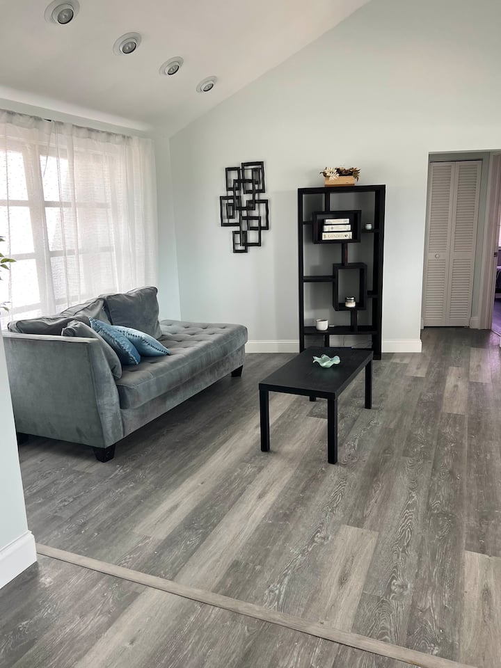 Sun-kissed Pool House Getaway - Port Charlotte, FL