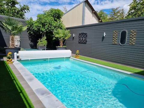 Charming independent studio.