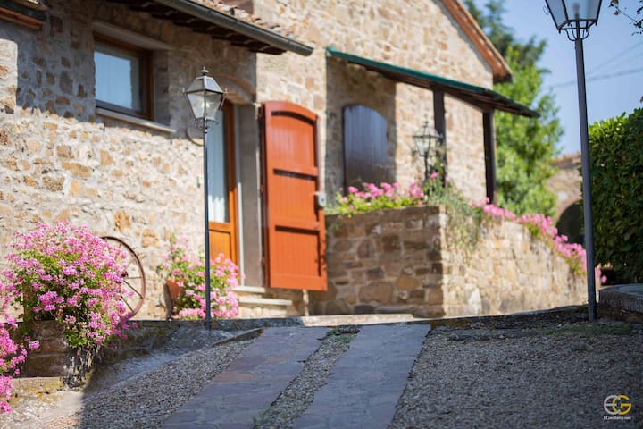 Terre Di Melazzano managed Airbnb listing 3