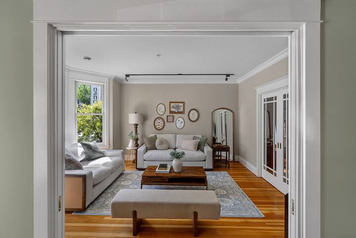 The Vancouver Heritage Home – Mount Pleasant gallery image 3