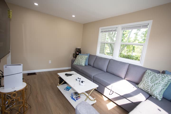 Cozy Urban Retreat - Dryden, NY