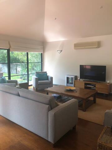 Siesta by the Sea gallery image 5