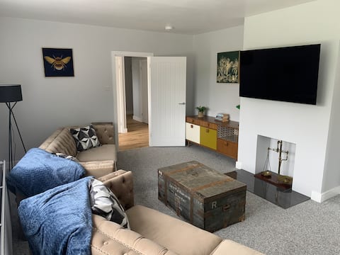 Successful Airbnb property: Peaceful Bungalow in Priddy in Cheddar