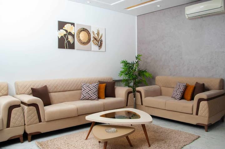 Magnifique Appartement S+2 Vue Latérale Sur La Mer - Monastir