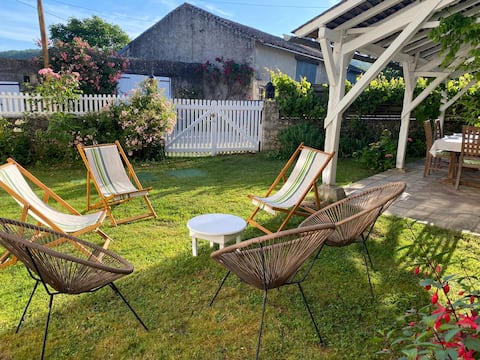 Charming La Biche house (with access to La Vienne)