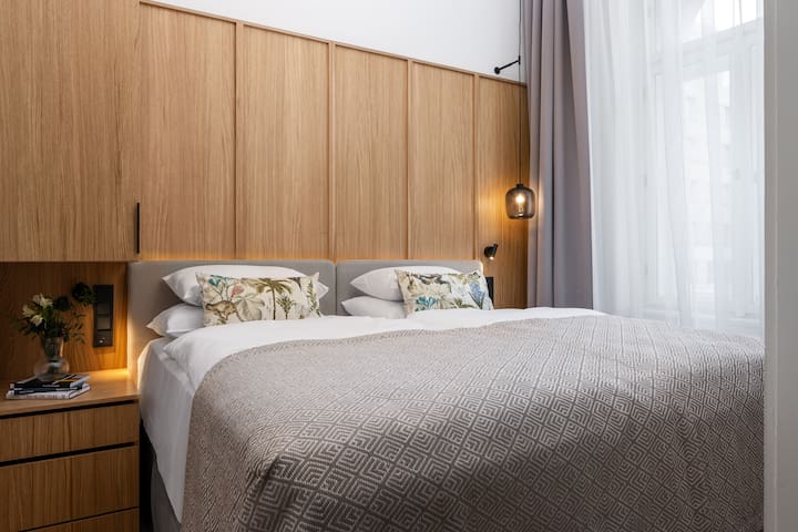 R16 Executive Two Bedroom