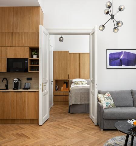 R16 Executive Two Bedroom gallery image 5
