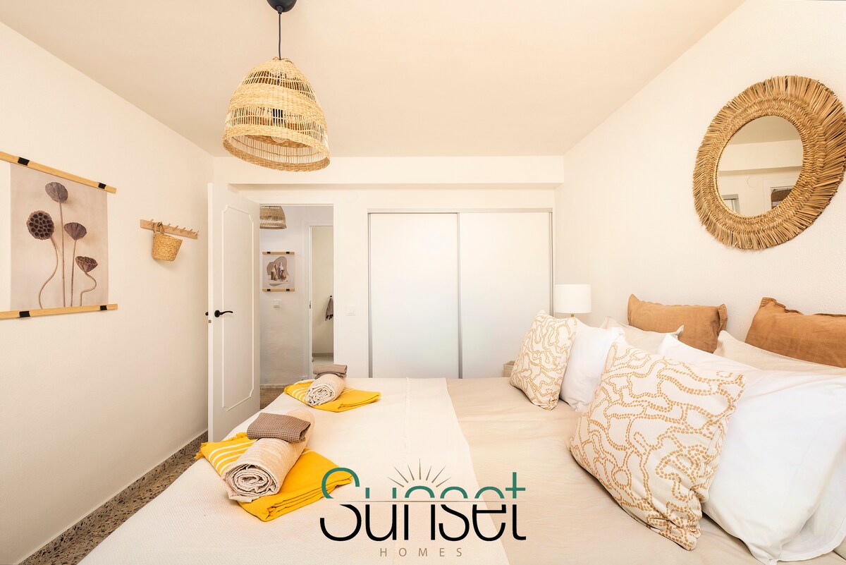 带大衣橱的卧室 