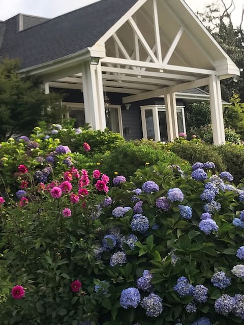 Spacious house in Puerto Varas on Nikichek beach