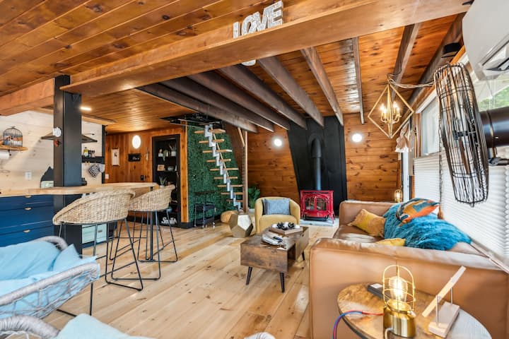 The Nest Haven Awaits You. - Maine