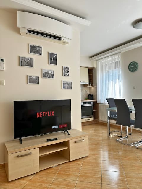 Sunny Downtown Home Győr - MZS8