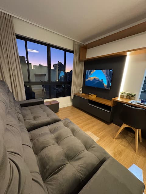 Top Airbnb: Downtown Apartment with Beautiful View and Garage in Pato Branco