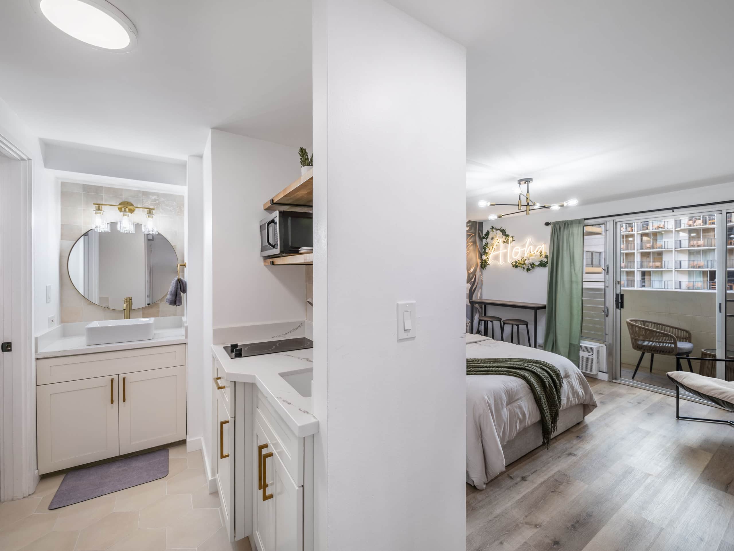 Waikiki Gem! Renovated, Steps Away From The Beach! - Image 7