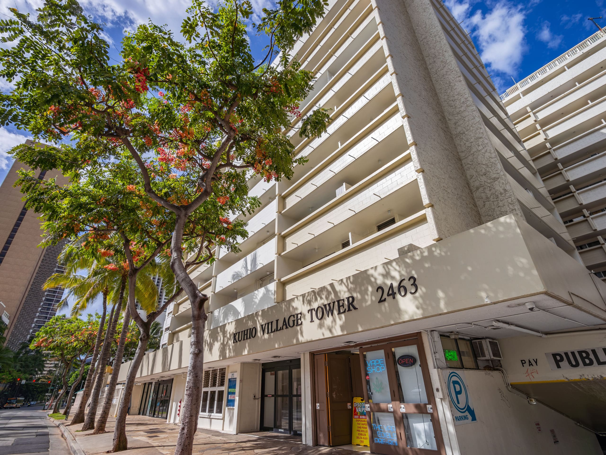 Waikiki Gem! Renovated, Steps Away From The Beach! - Image 13