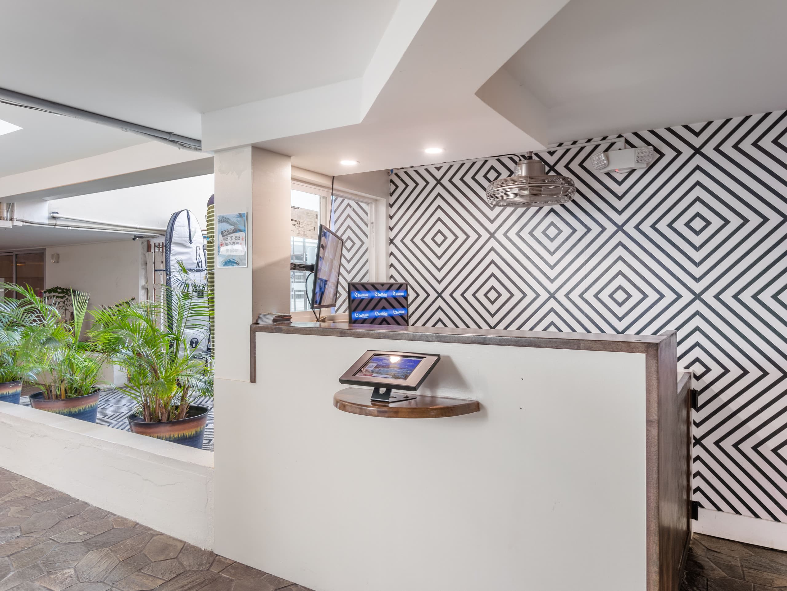 Waikiki Gem! Renovated, Steps Away From The Beach! - Image 19