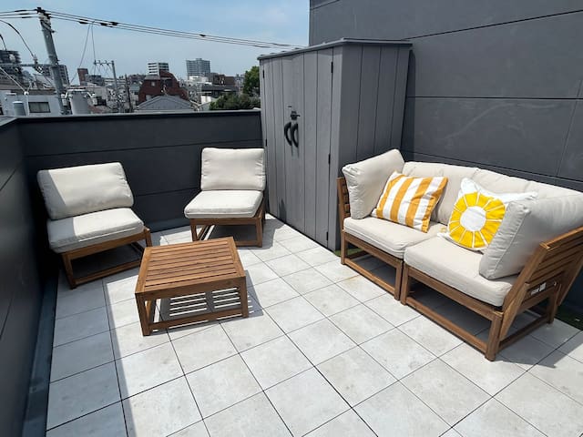 Wi-Fi有/直达新宿4分钟/渋谷区戸建/购物方便/市中心