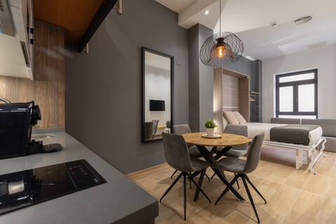 Anuncio de Airbnb popular: Vista Hermosa Suites 1, Vista Hermosa loft suites. en Benimaclet