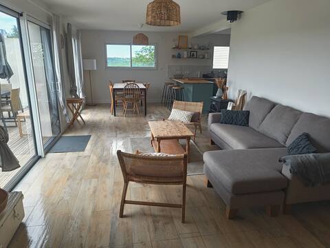Beautiful house 3 min from the beach