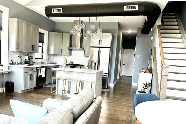 New 3BR 2BA in JC Heights! gallery image 3