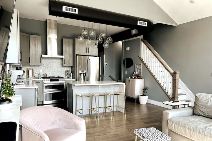 New 3BR 2BA in JC Heights!